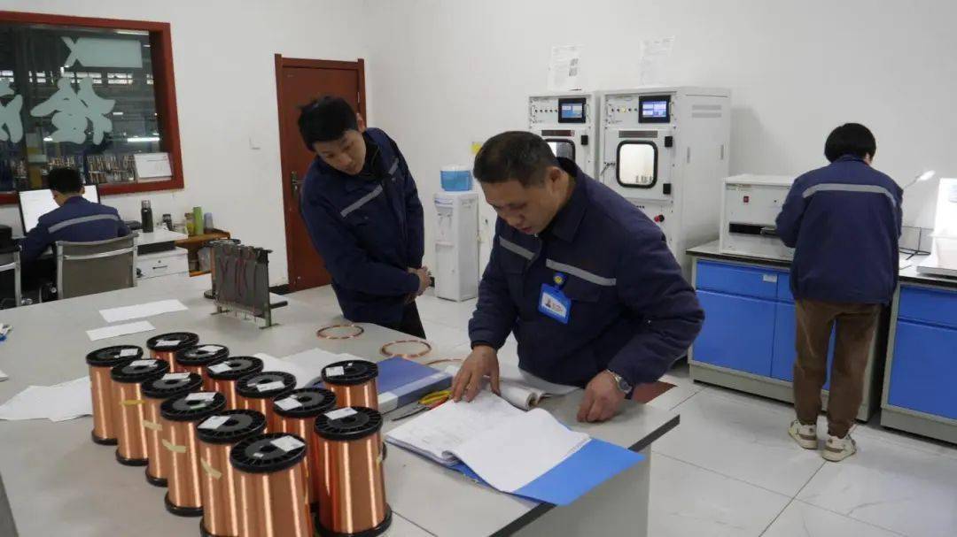 秭归,乐莫乐兮闹元宵～监制:郑家裕三审:张新玲二审:张   丹一审:姜洁