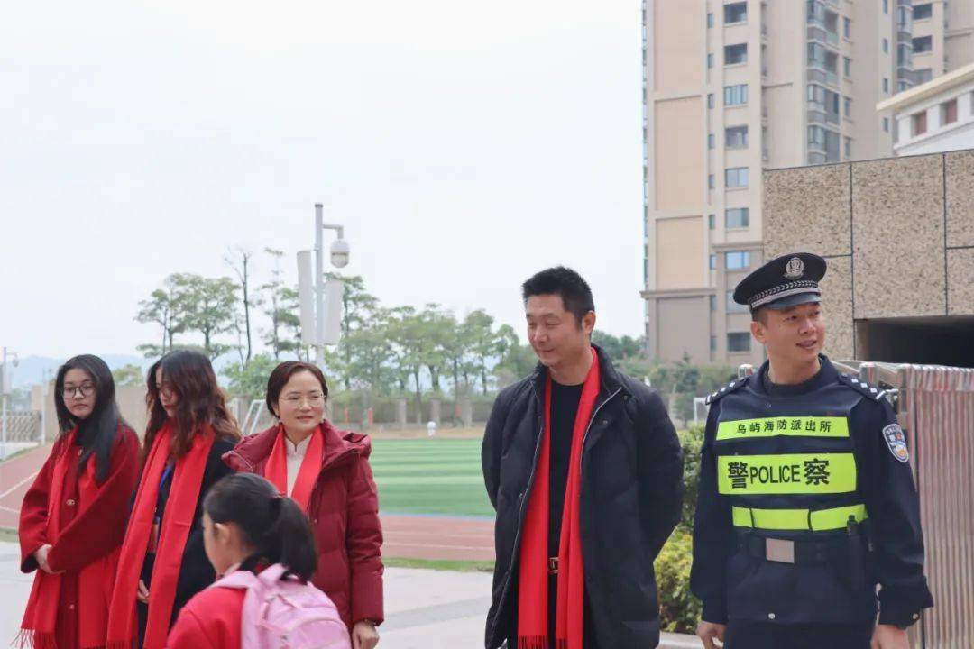 的学期,明确新学期的奋斗目标,营造浓厚的开学气氛,丰泽三实小城东校