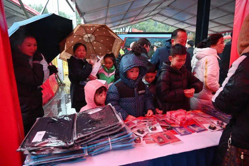 【文旅人文】李平:春风化雨 润物无声 ——参加 "三下乡"札记_活动