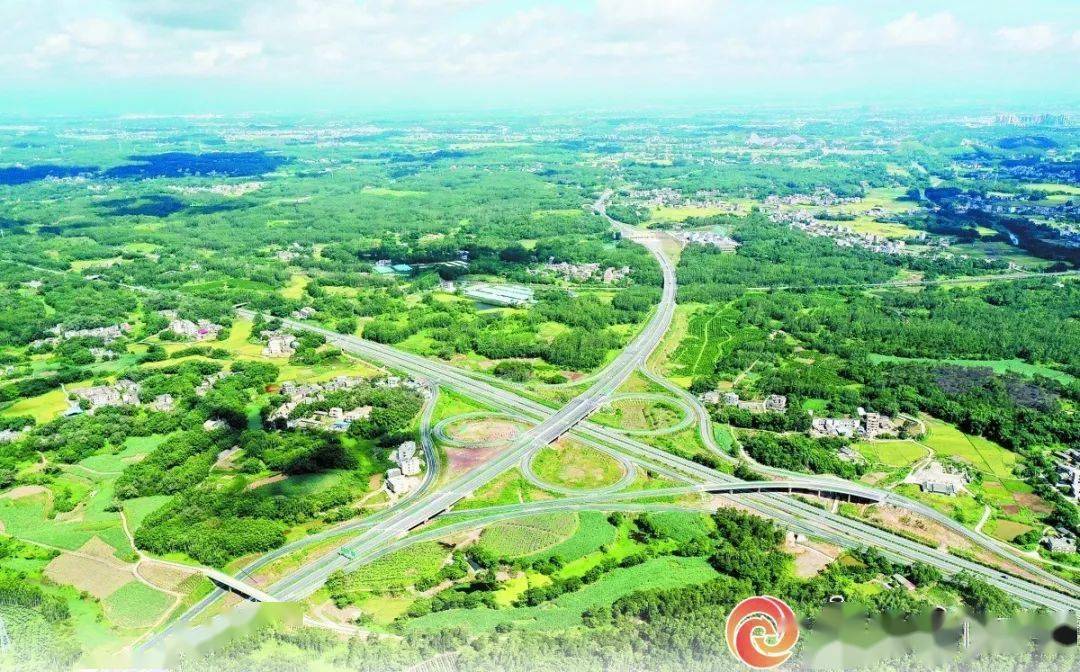 北部湾港—香港轮船航线实现"天天班",玉林至湛江高速公路建成通车