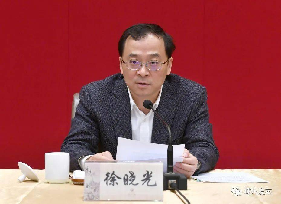 男,汉族,1972年11月生,省委党校研究生,中共党员,现任省政府副秘书长