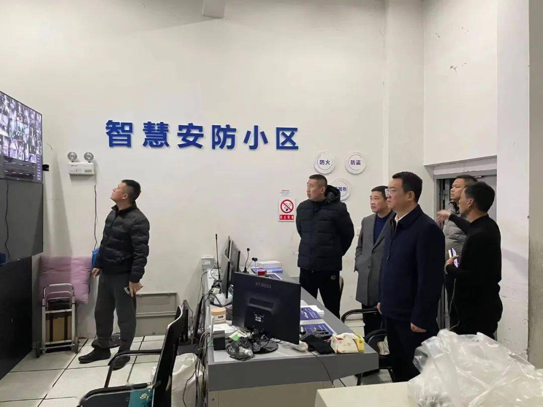 夜学夜查夜访 | 市四套班子领导开展周一夜查夜访活