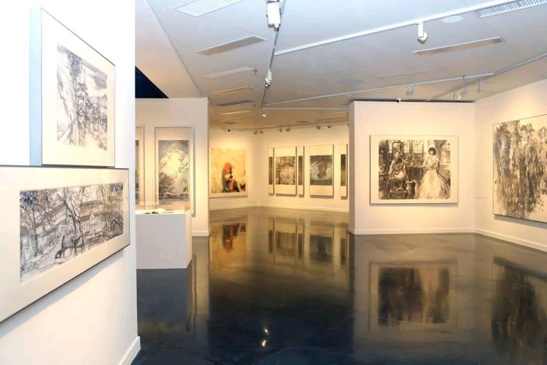 海报该展览为深圳画院2024年新春的学术创作展,汇聚深圳市公共文化