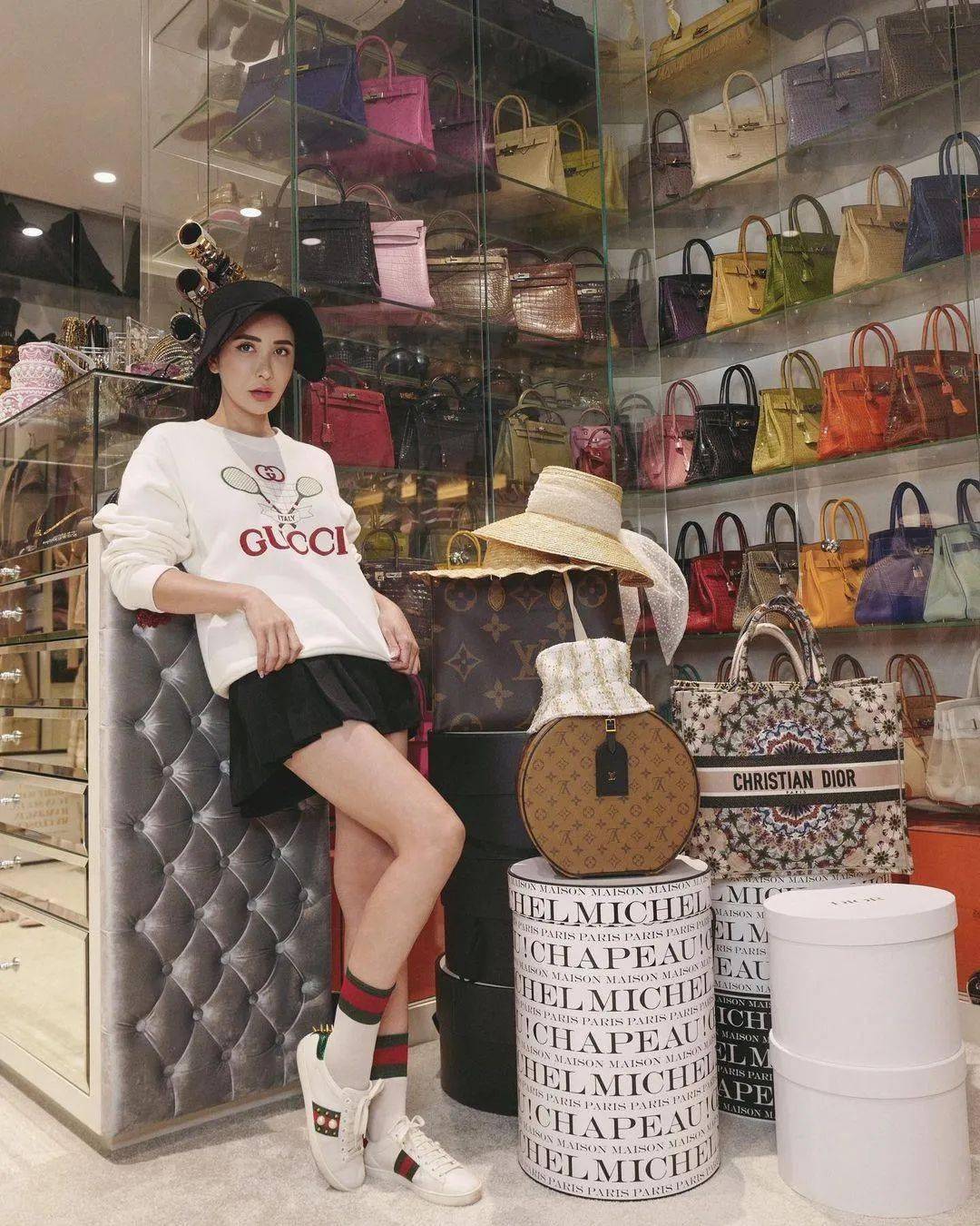 48岁"名暖"竟把儿子熬成了哥,这身材把网友馋坏了_蔡欣颖_运动_生活