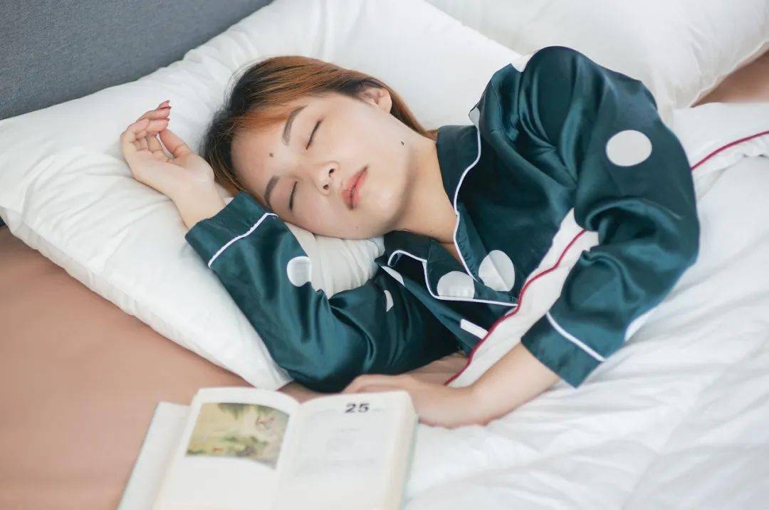 让我舒舒服服睡一觉,这个枕头功不可没_品牌_颈椎_福利