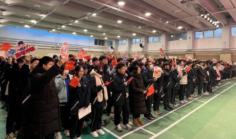 最后,张金堂校长发表讲话,送出对全体高三同学的殷殷嘱托和真挚祝福