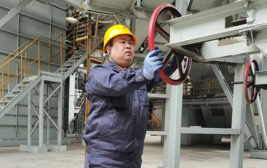 职工创新 | 炼焦总厂张加立:"小点子" 也能让设备运行稳顺高效_焦粉