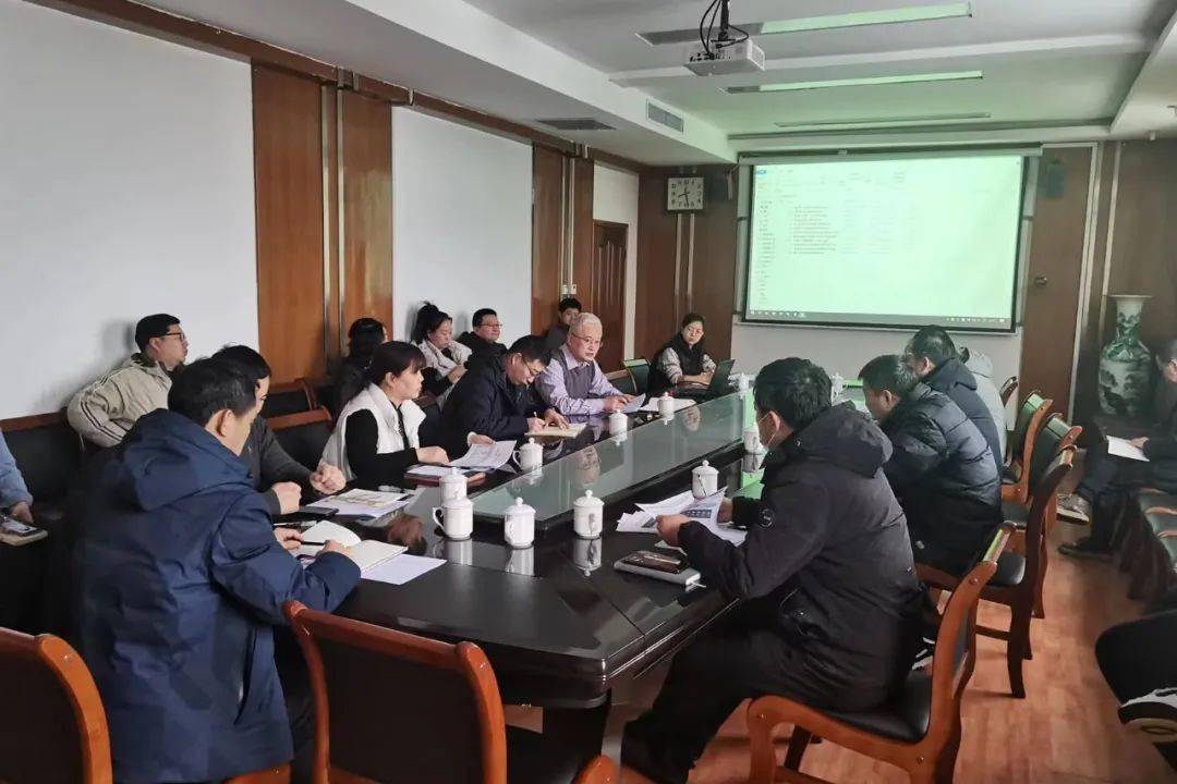 修旧利废,捂紧"钱袋子""今年,我们完成40t溜子整形,换板近30块,各种