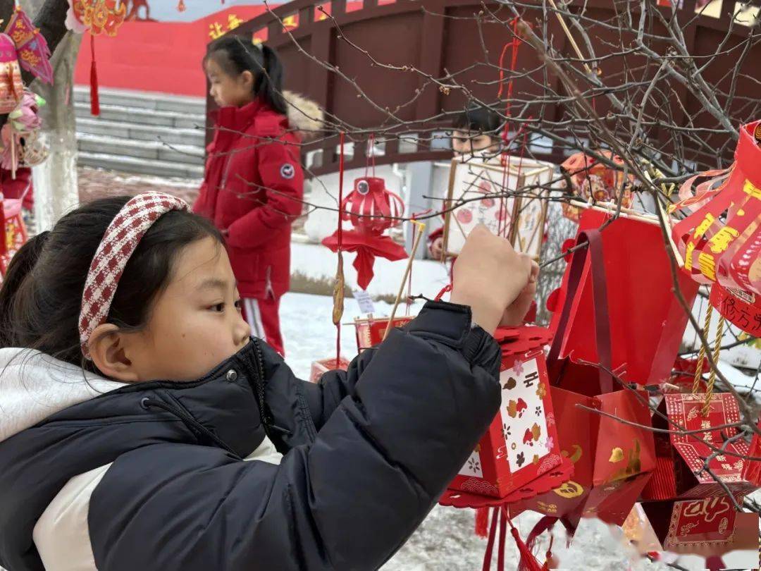 点亮祝福——实验小学教育集团"我们的节日—元宵节"制作灯笼展_文化