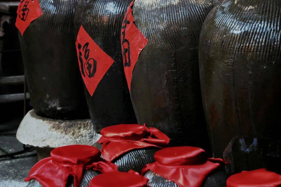 在这份榜单上,价格最低的白酒仅为288元,贵州茅台虽然帮上有名,但并非