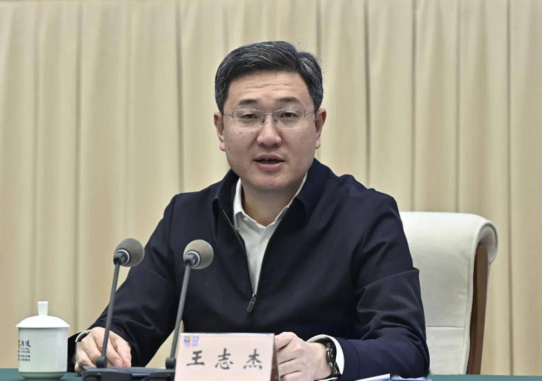 涪陵区数字重庆建设工作推进会召开 加快点上突破向面上拓展推进 打造