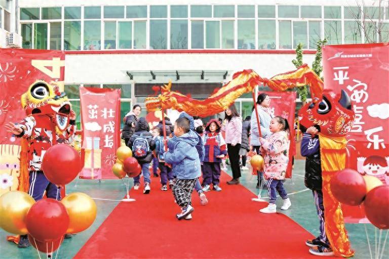 阳泉市中小学生回归校园开启"学习模式"_平定县_引导_中小学校