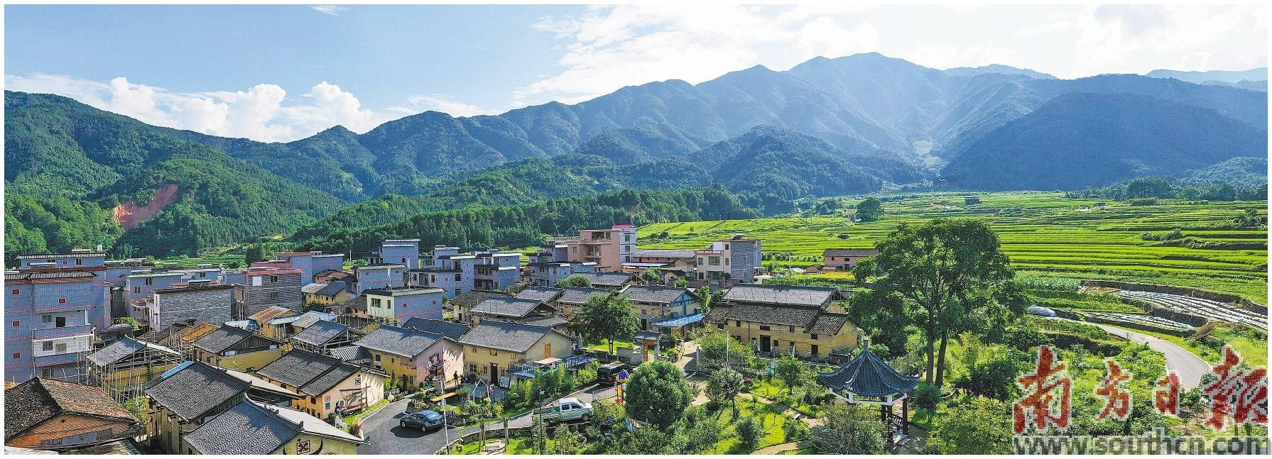 2月28日,连山壮族瑶族自治县召开"农文旅体康"融合高质量发展大会暨"