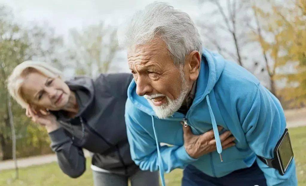 跑步中遇到这些危险信号,应立即停下,拒绝硬撑!_运动_身体_心脏