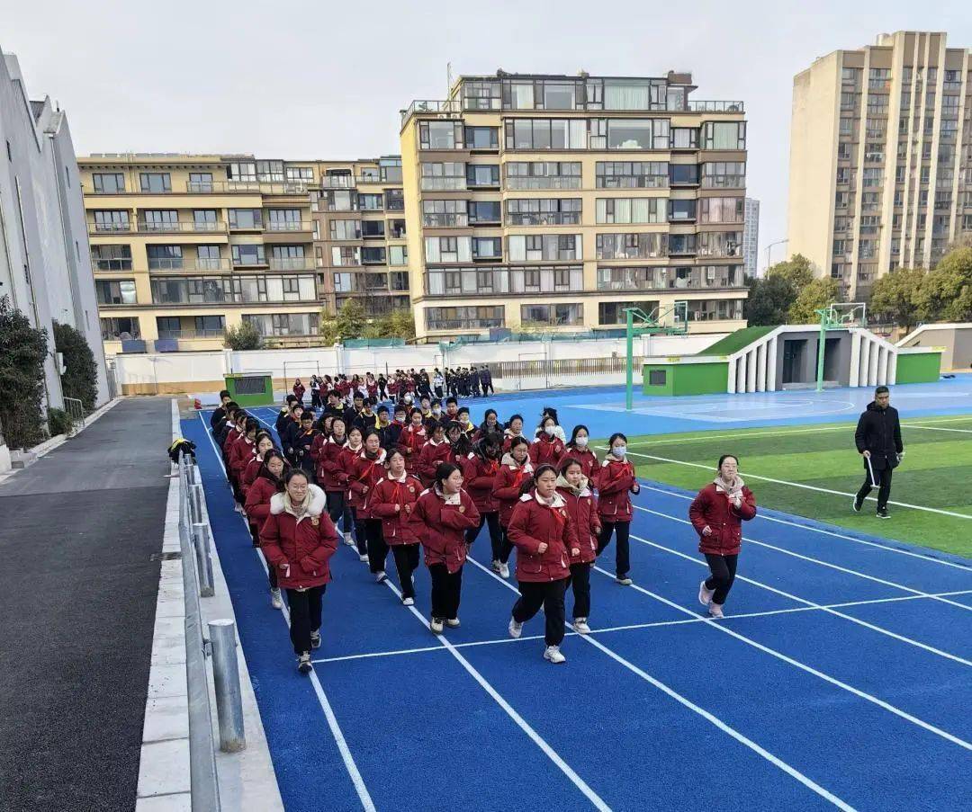【彩虹德育】和而不同 美在共融——无锡市侨谊实验中学班级文化建设