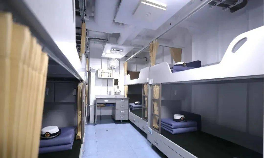 实行男女宿舍分区部队也有专门的考虑在保护女兵隐私方面生活条件形象