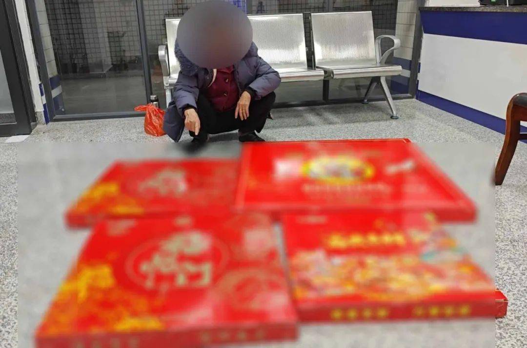 派出所在东升街道一店内查获非法买卖危险物质嫌疑人一名,收缴鞭炮4盒