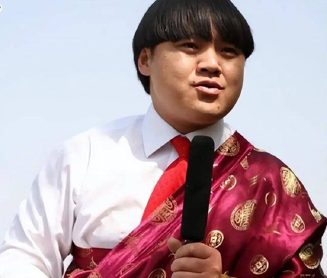 27岁天才洛桑,因酒驾英年早逝,师傅隐瞒20年,才说出实情_人们_生命