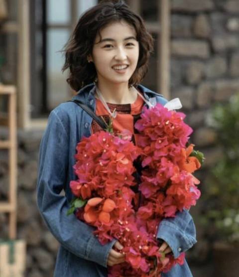 焉栩嘉首次回应绯闻,疑似与张子枫已经分手_感情_恋情_爱情