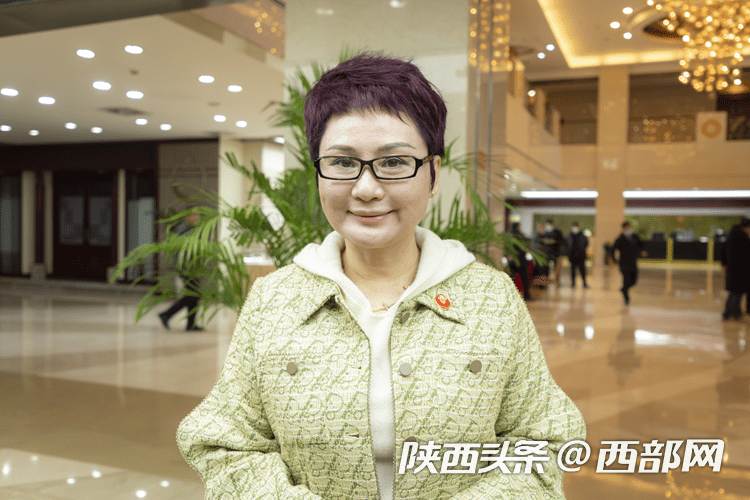 肩负重托怀揣良策住陕全国政协委员启程赴京参会