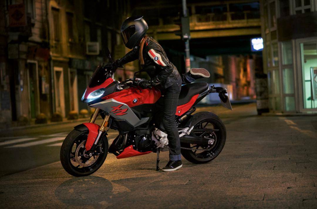 文武兼备的bmw f900xr_搜狐汽车_搜狐网