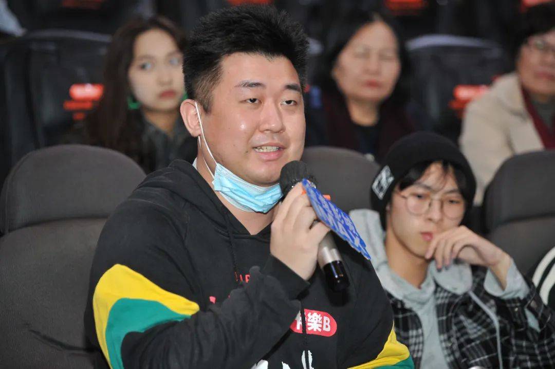 观影现场及互动花絮作者:周欣宜 高腕濛真诚与用心,这是银幕前的每一