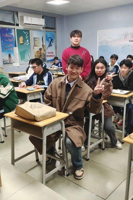 讲好南国故事 | 感恩母校行-回访雷州市第三中学