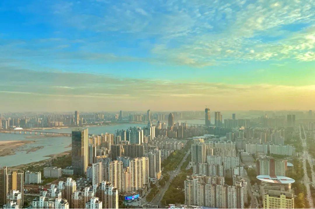 此外3月8日当天生日的游客也可以凭借本人身份证登记免票入场绿地303