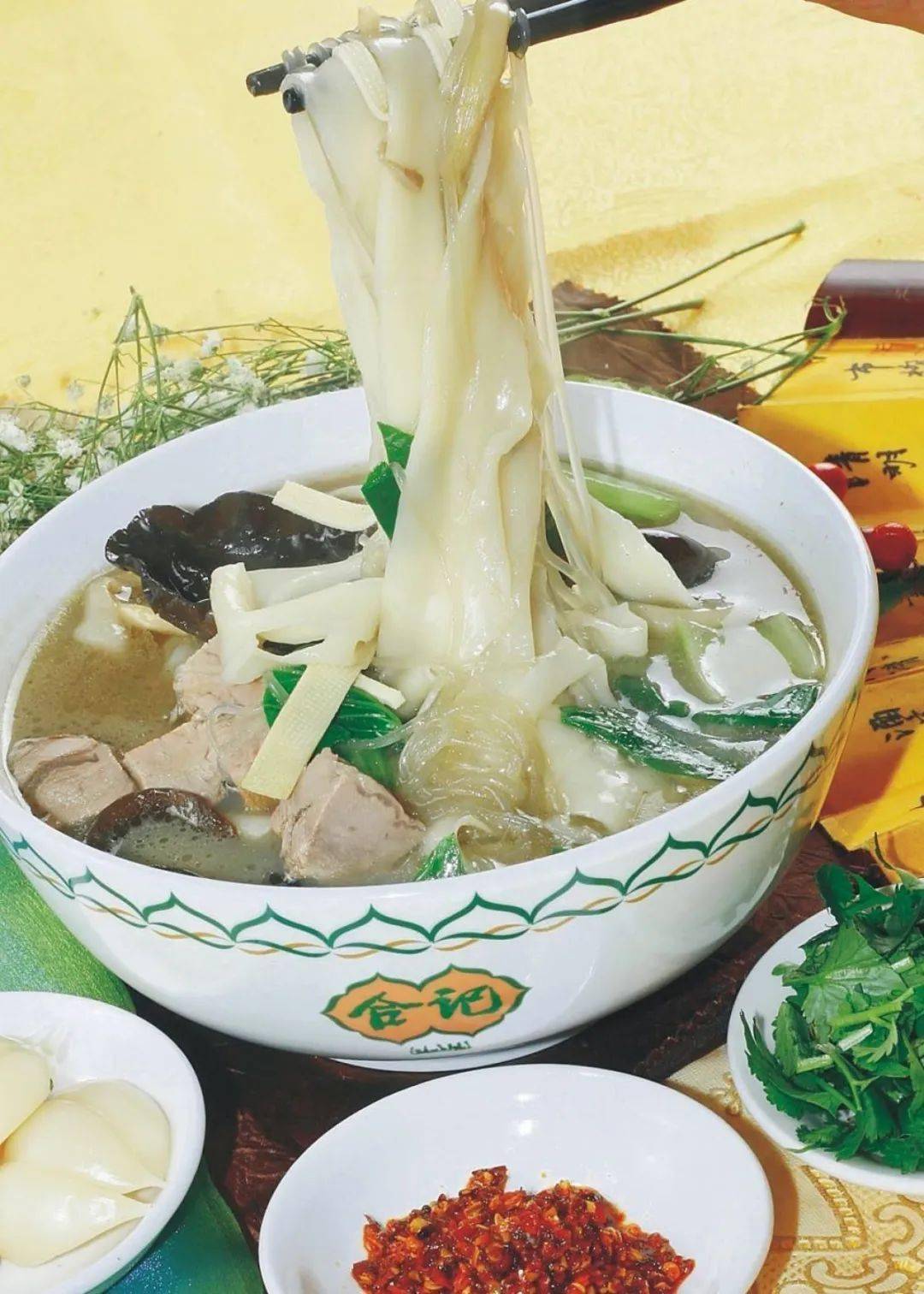 奇妙东游郑在发生打卡郑东消费中心国际范儿尝遍河南特色人间烟火味儿