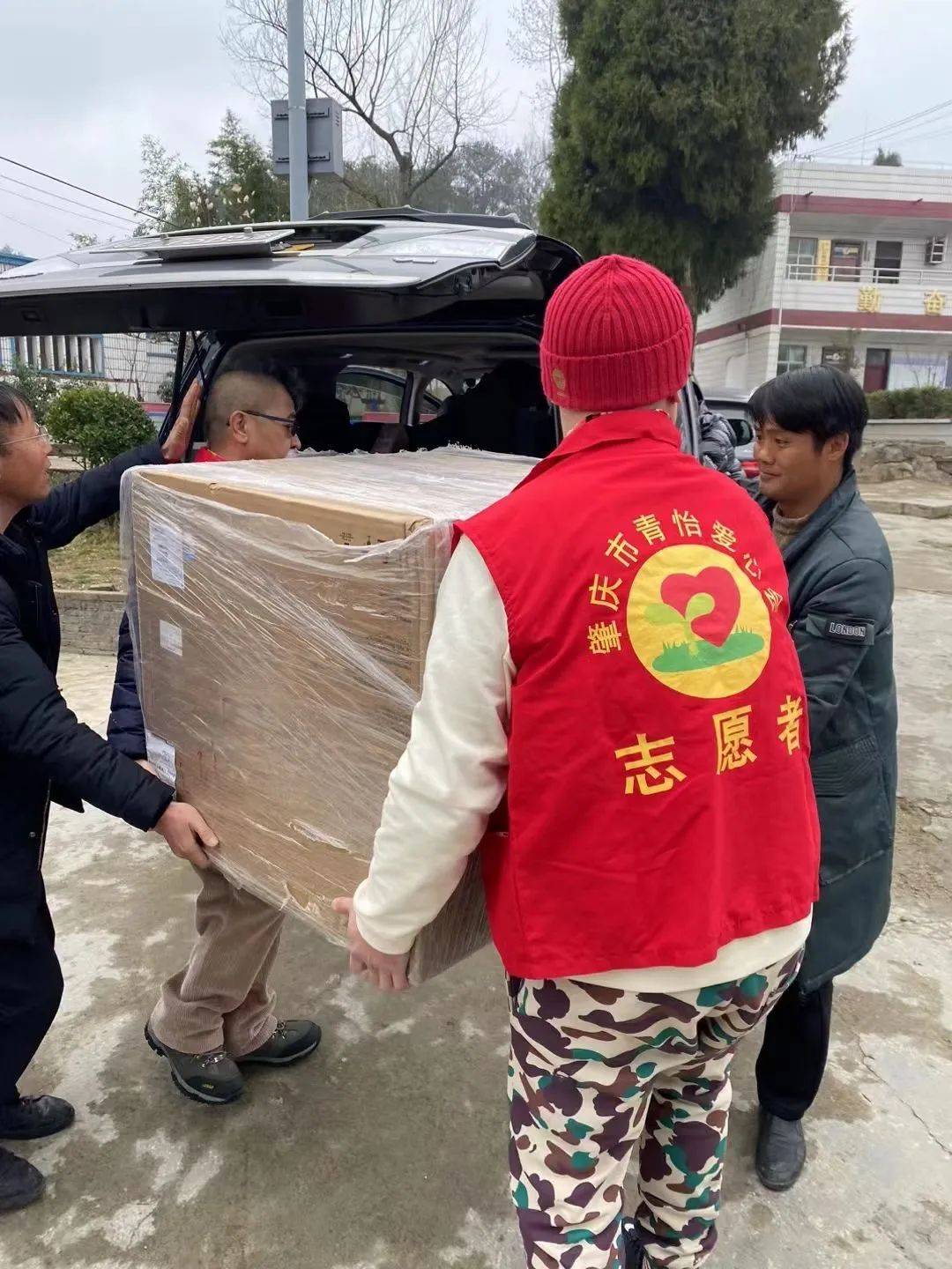 接下来,令人泪目……_邓洪_爱心_柏杨