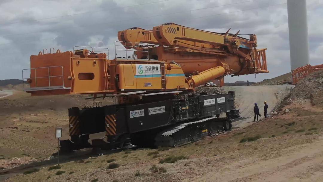 4000吨轮式起重机问世擎风家族七兄弟各怀绝技