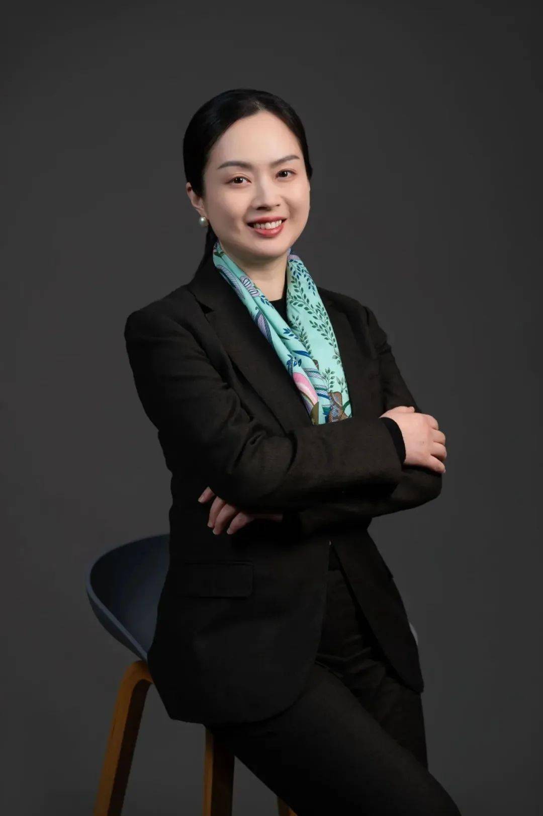 42岁总裁不惧年龄与时间为友