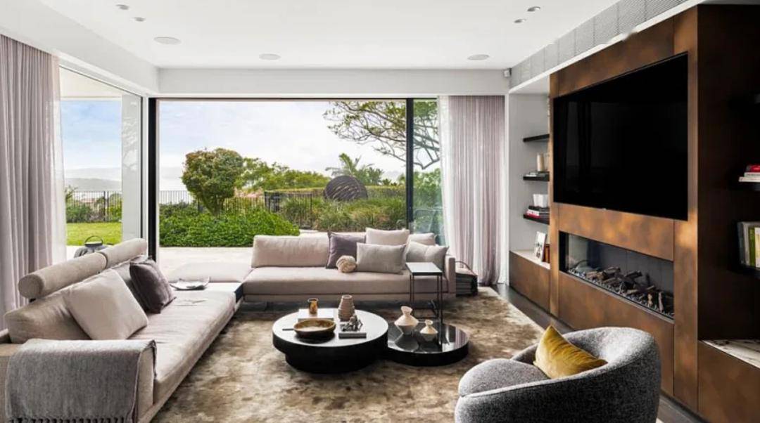 高端市场太强了墨尔本富人区豪宅8000万挂牌澳海景豪宅3000万成交买家