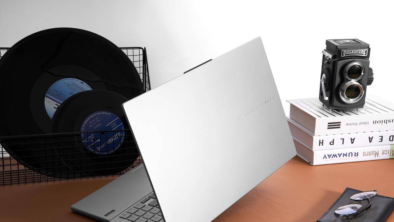 15 2024)在价格方面,华硕无畏pro15 2024到手是5999元,比联想小新pro