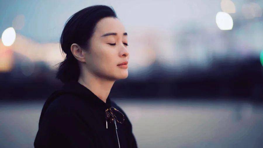 独家对话演员吴越:心可以热,但头脑要冷|睡前分享_角色_表演_电视剧