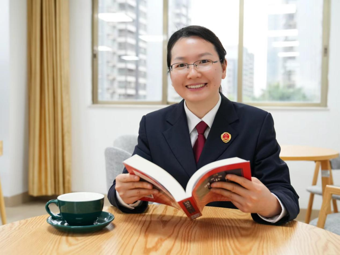 2023年,被评为河源市"最美检察官",荣获"全省市县两级检察机关优秀