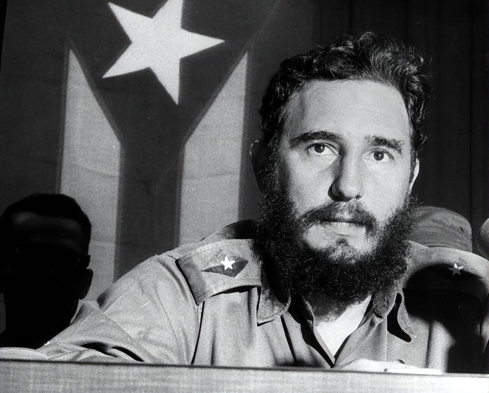 古巴现任总统图片