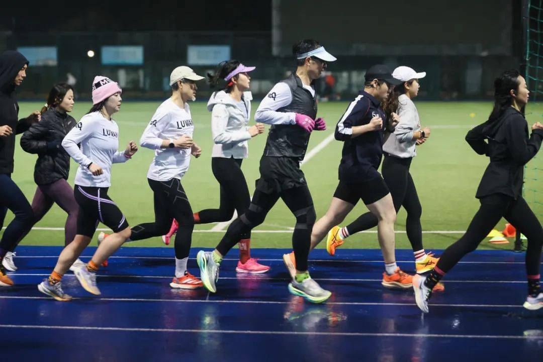 第462期200043月12日卢湾跑团间歇训练