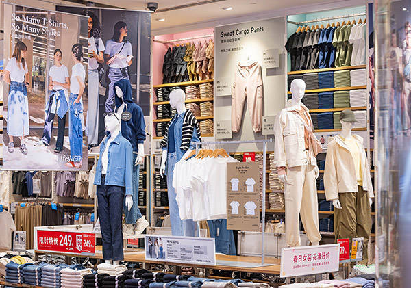 回应大众多元附加价值追求,优衣库"上新"春夏新品_市场_中国_门店
