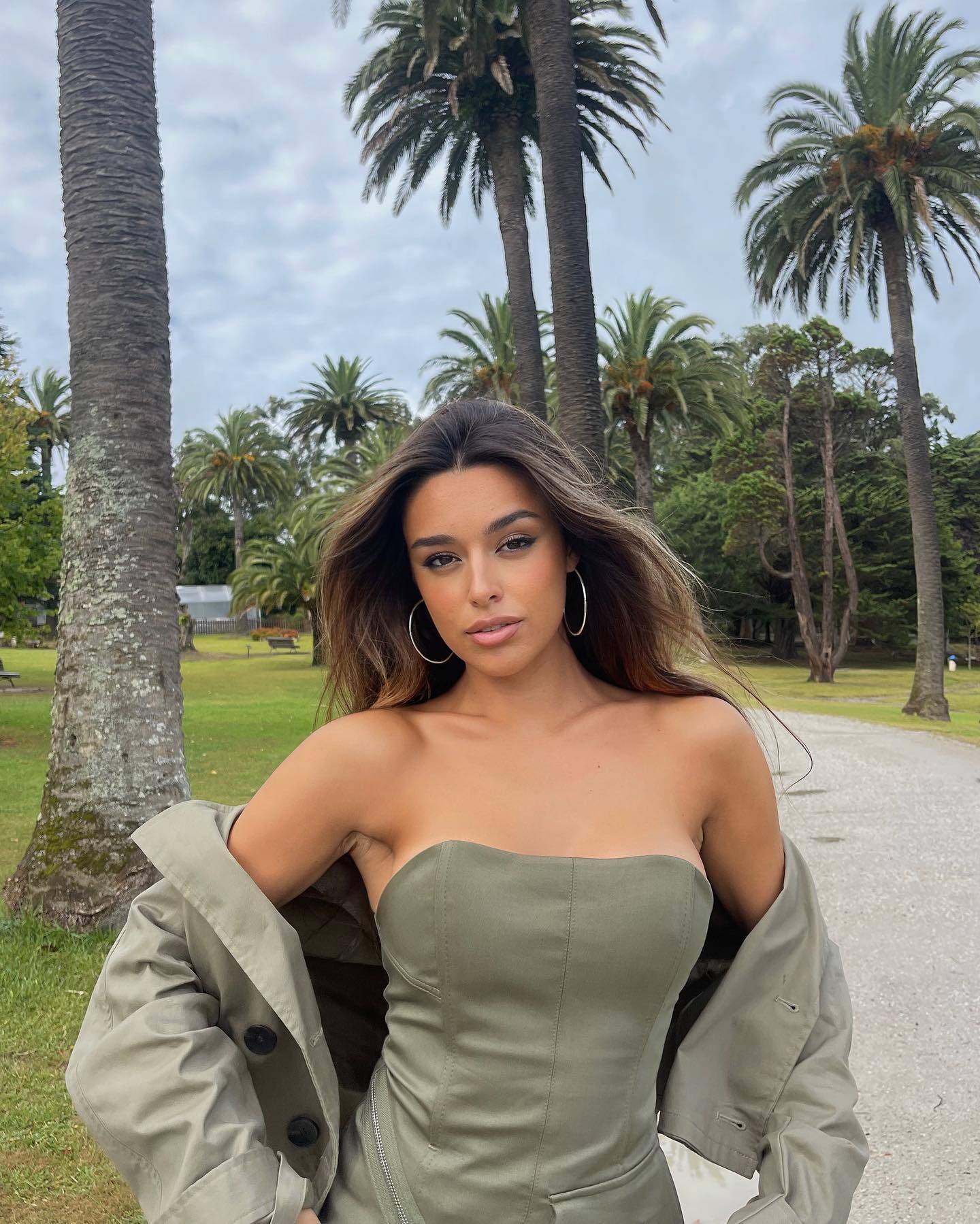 因分手落泪雷吉隆前女友玛塔仍不忘旧情 粉丝数超前男友100万_ins