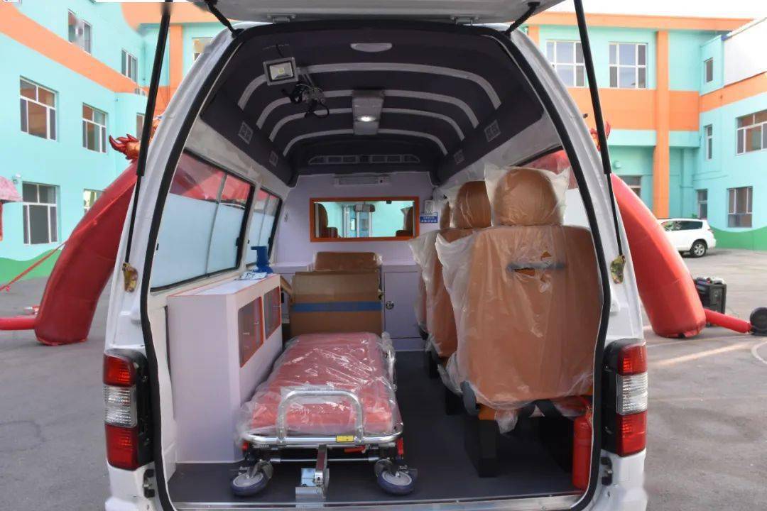 爱心出发临河区举行母亲健康快车发车仪式