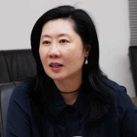 中央电视台制片人,戏剧评论人董芳中国消防博物馆党支部书记,副馆长周