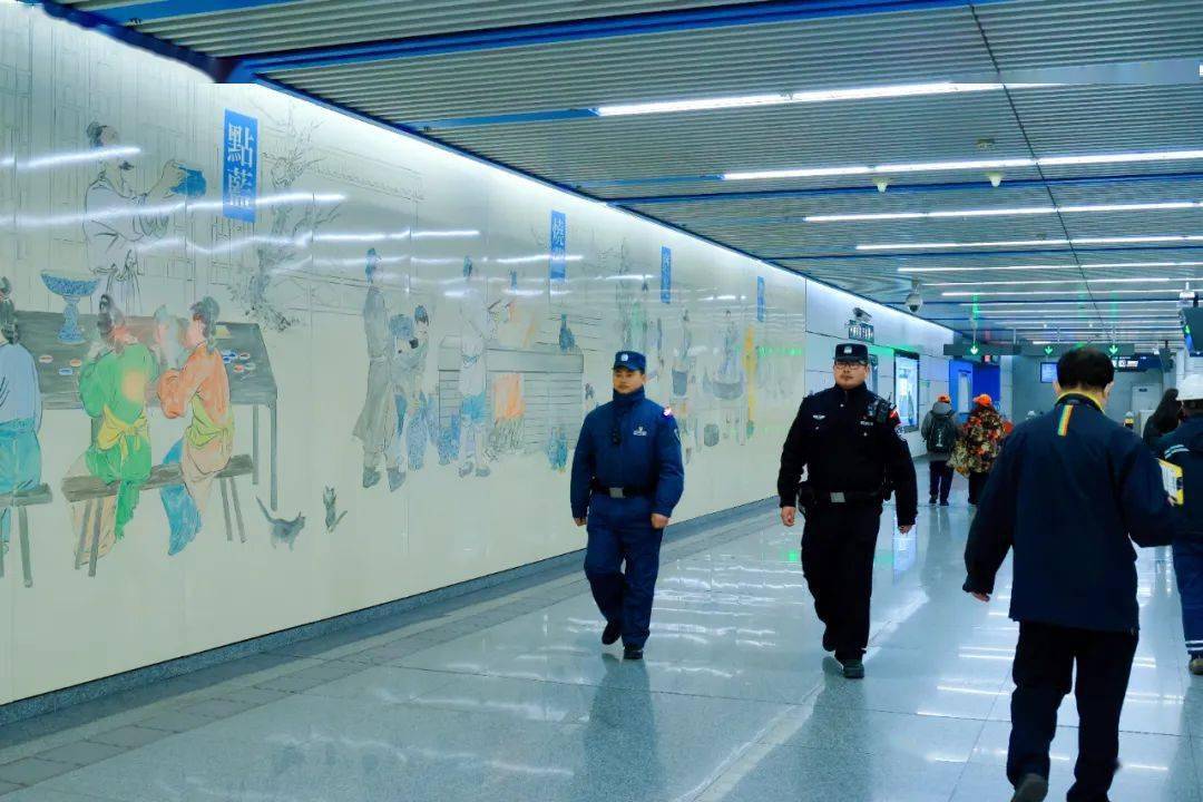 哇哦~这是北京的地铁!北京警察带你打卡!_乘客_景泰_记忆