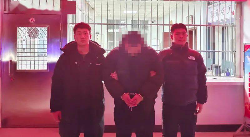 街流子大骗子警察抓了一串子