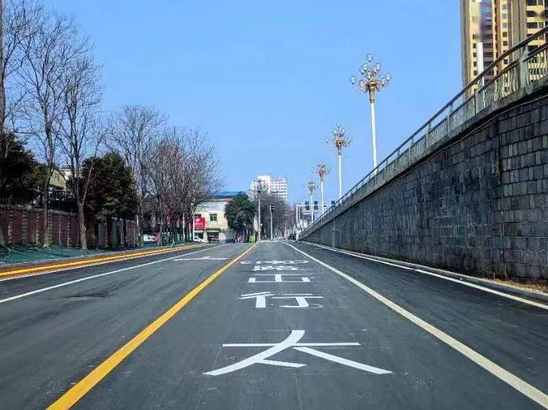 漯河车主请注意!这三个路口通行规则有变!_交通_控制_方向