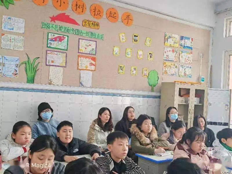 英语课堂课后---以评促改语文学科语文课后二,三年级两个教研组的老师