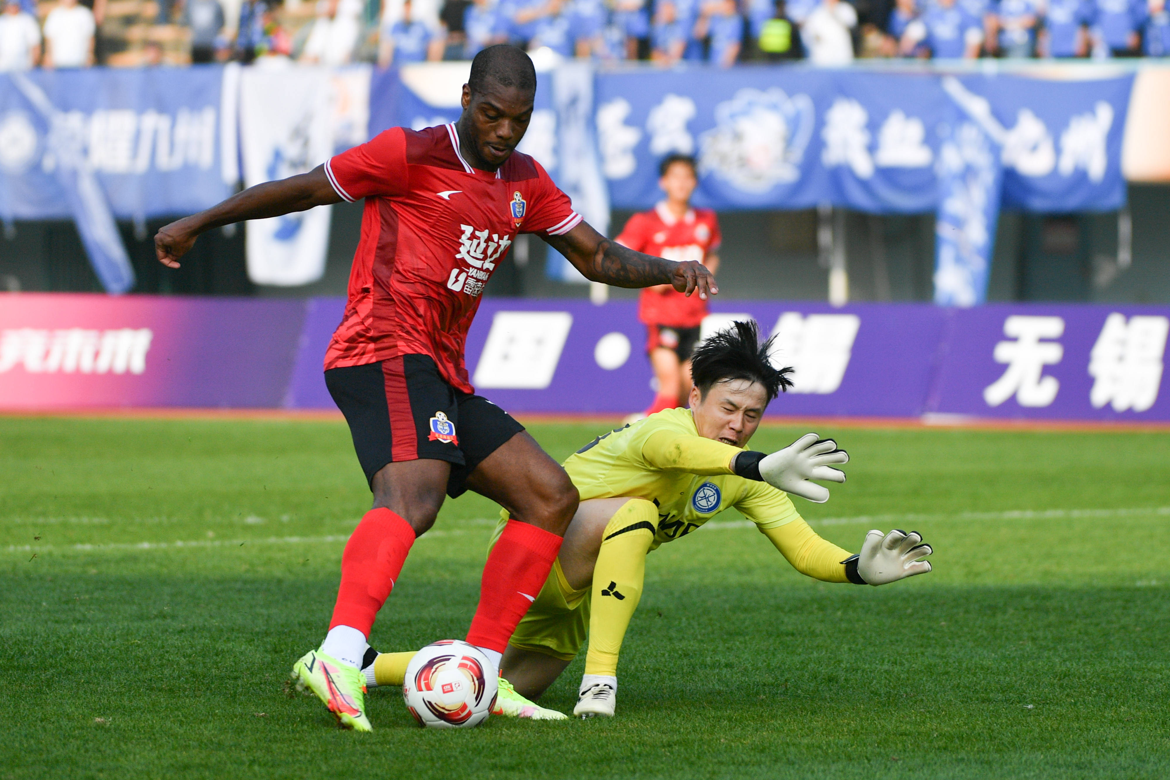 足球——中甲:无锡吴钩胜延边龙鼎_比赛_吴钩队_球员