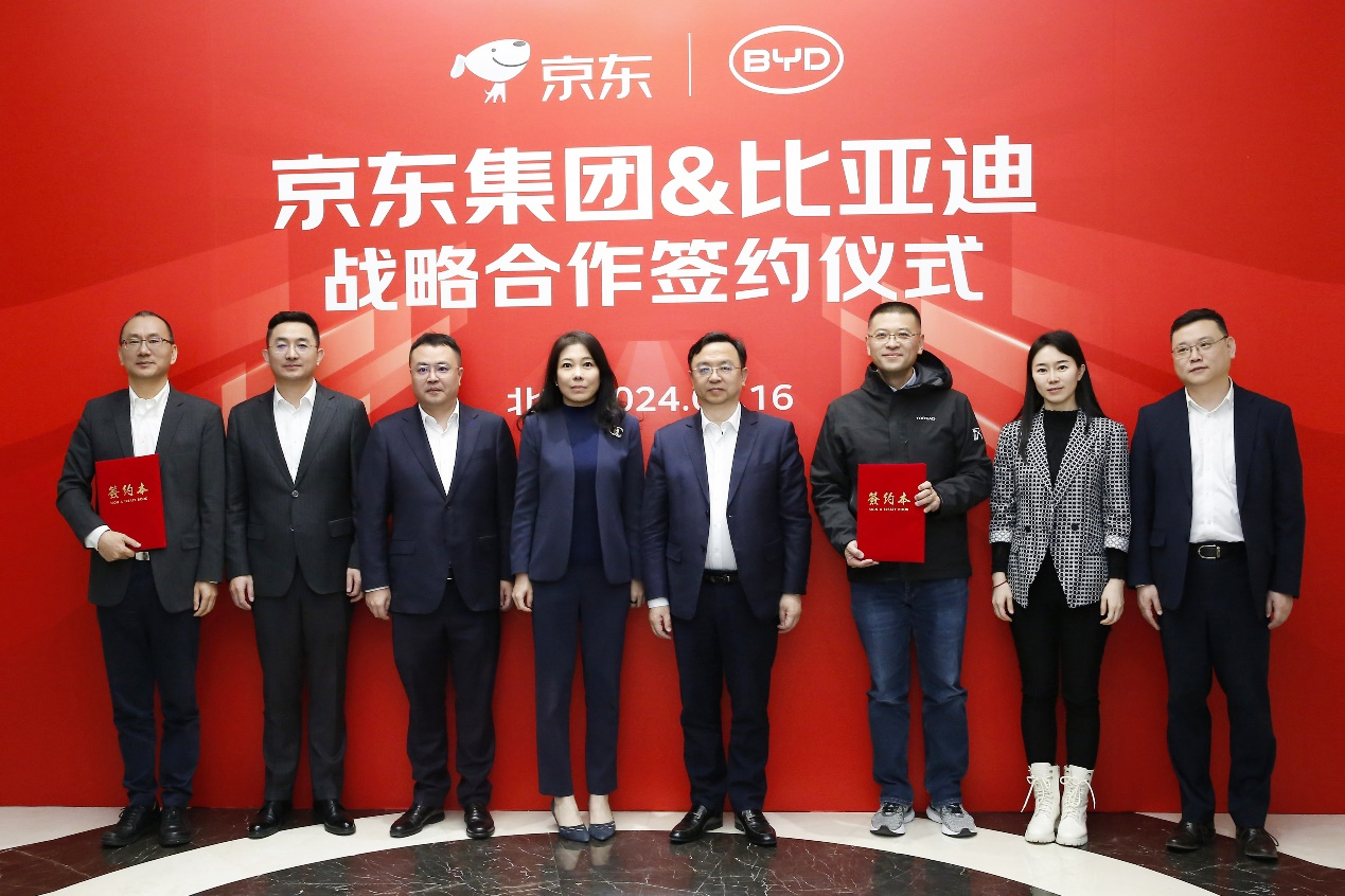 王渤,李巍,田春龙)许冉对王传福一行到访表示热烈欢迎,对比亚迪取得的