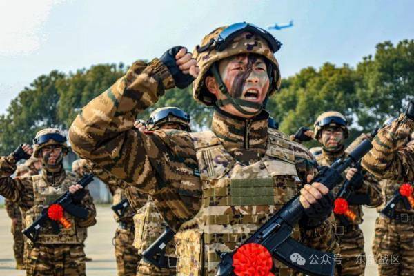 酷图|武警热血练兵图来了_训练场_动作_战区