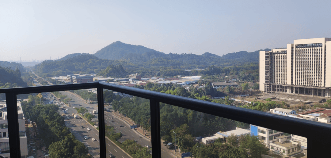 死鸭子嘴硬35万㎡买入现在25万㎡他说不后悔